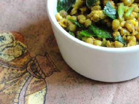 Gujarati Dry Mung Bean Curry